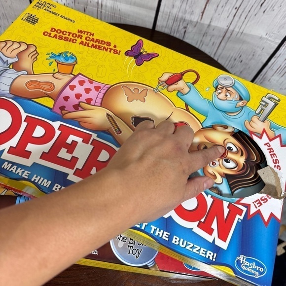 boardgames for kids lot of 3 operation, clue junior, the human body - Picture 2 of 10